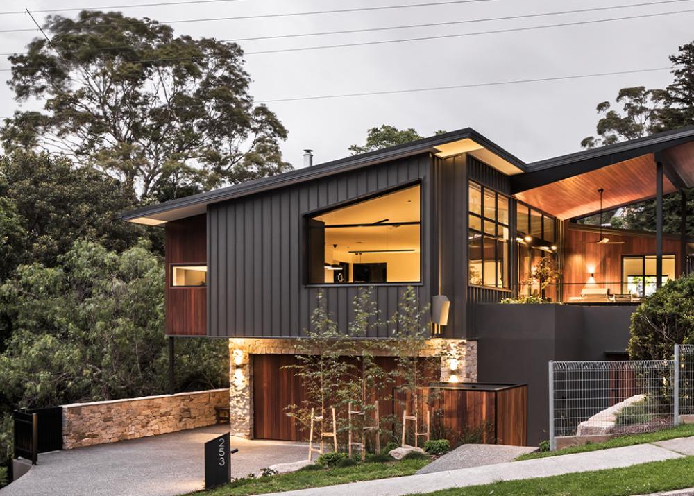 House Banner. Nadine