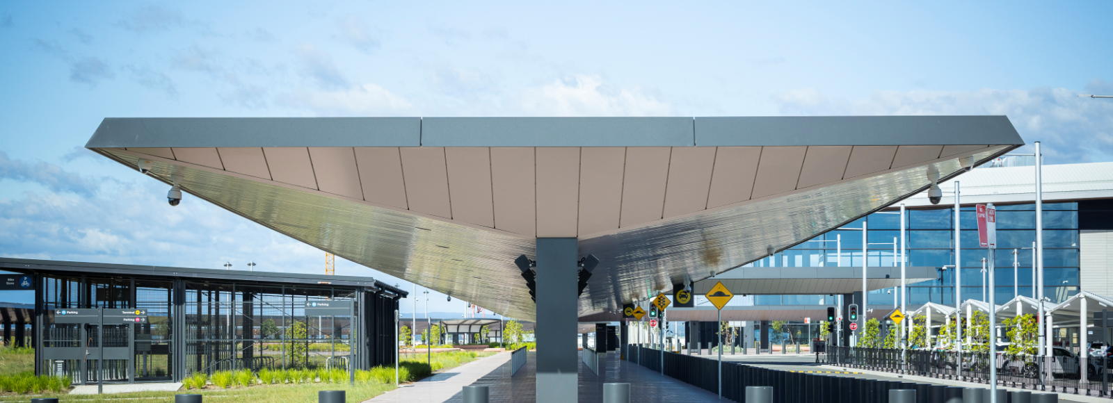 Western Sydney Airport with Lysaght Horizon panels