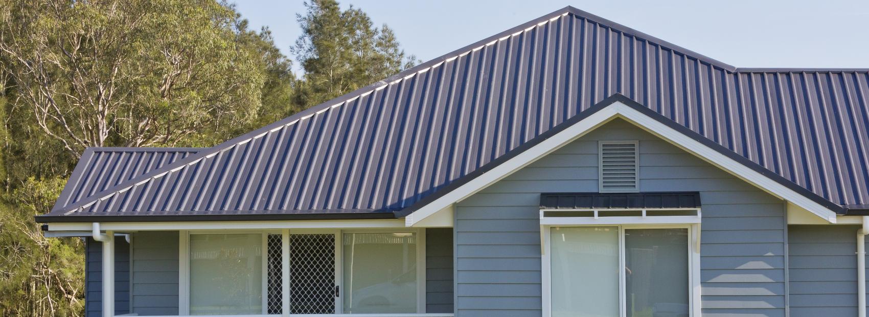 House with TRIMDEK steel roofing manufactured from COLORBOND steel in colour Woodland Grey