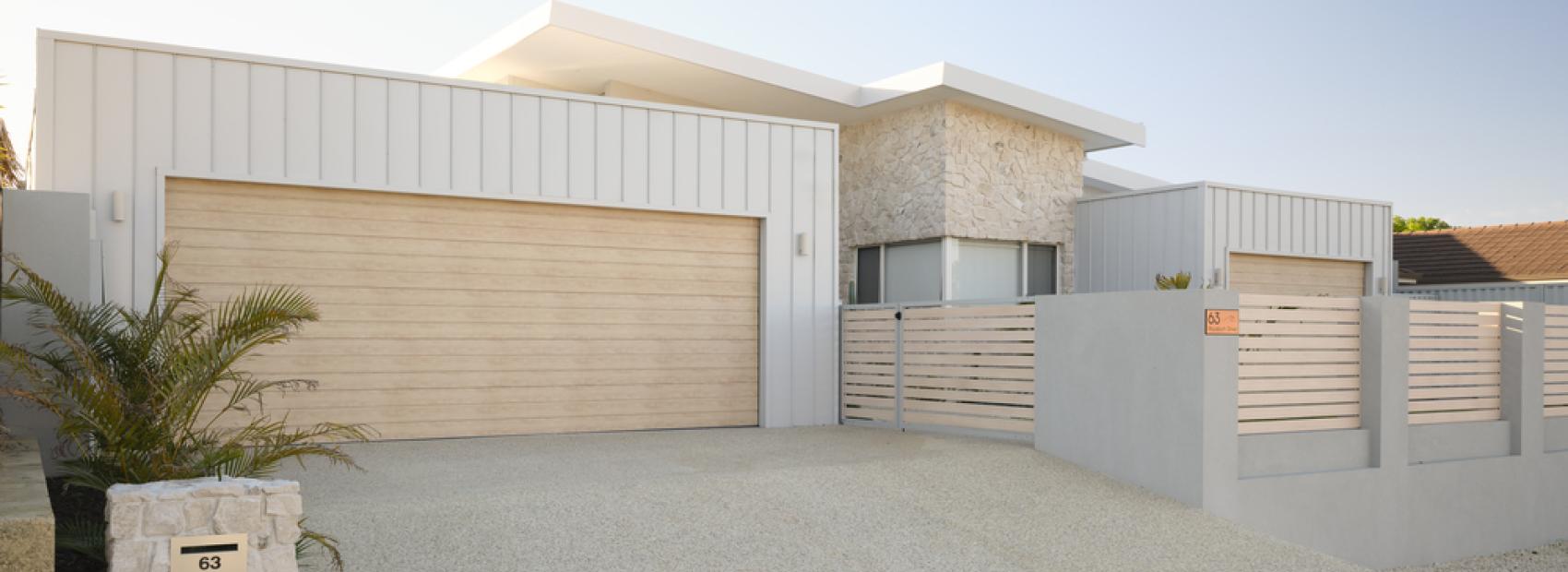 Residential property in Singleton, Western Australia. Featuring SNAPSEAM™ in COLORBOND® steel Surfmist®