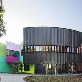 School with LONGLINE 305 walling manufactured from COLORBOND steel in colour Night Sky