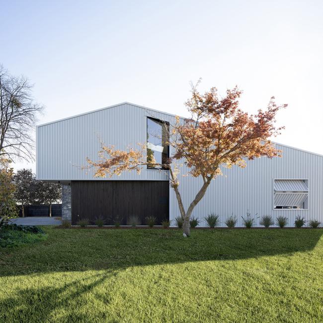 Contemporary House with longline 305 walling in surfmist