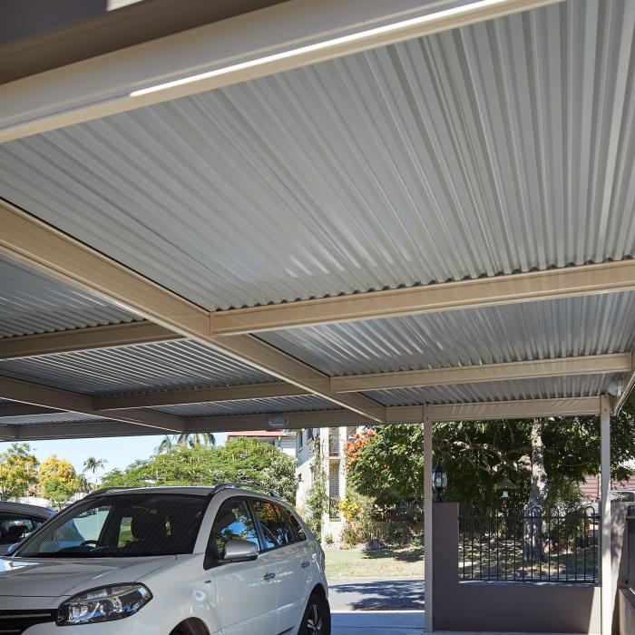 Skillion carport using SPANDEK®