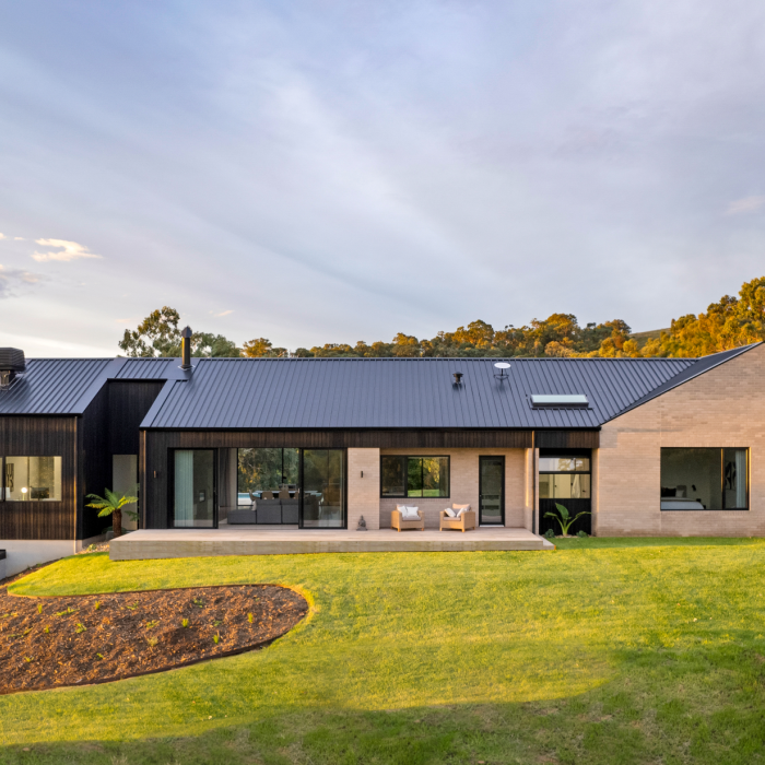 Berg Design Albury which uses Lysaght KLIP-LOK 700 HI-STRENGTH®