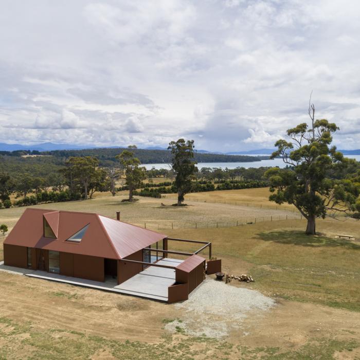 Bruny Island Farmhouse Living
