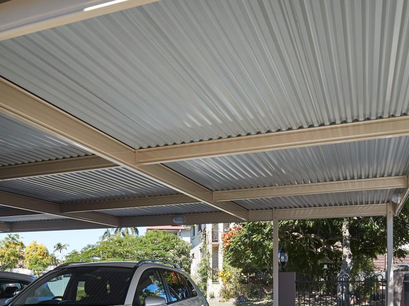 Skillion carport using SPANDEK®