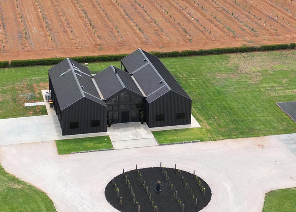 La Grande Casa Nero Winner of Peoples Choice Awards 2025 