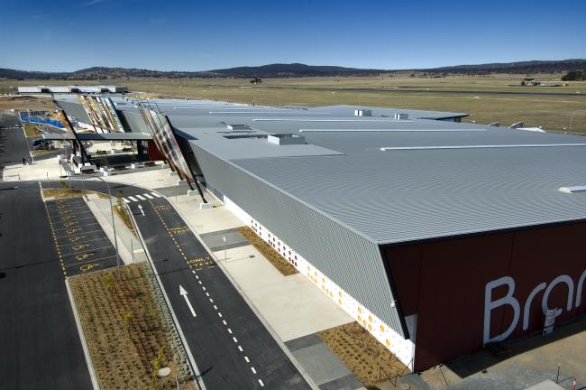 Shopping centre with KLIP-LOK steel roofing manufactured from COLORBOND steel in colour Shale Grey