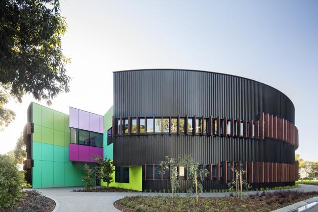 School with LONGLINE 305 walling manufactured from COLORBOND steel in colour Night Sky