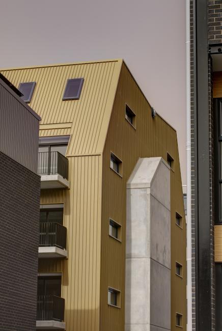 Apartment building with LONGLINE 305 steel walling manufactured from a COLORBOND steel Studio colour