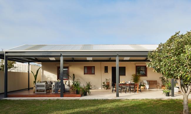 Pitched verandah using Custom ORB®