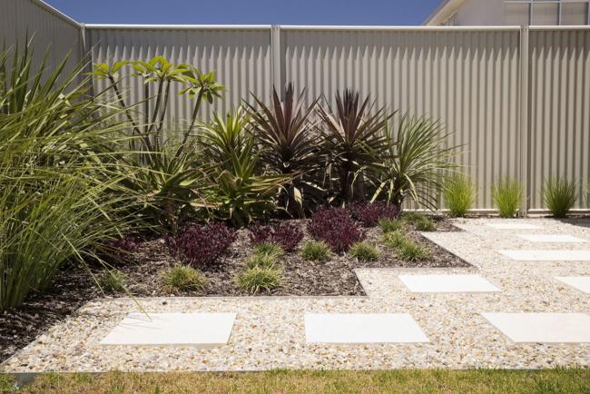 A photo of a Lysaght CUSTOMSCREEN® fence