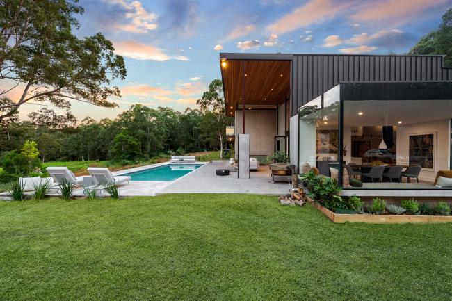 Dooralong Residential house with enseam walling in monument