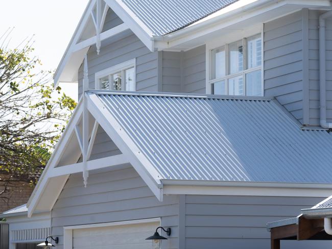 Port Noarlunga - Roof & Render with custom orb roofing in surfmist