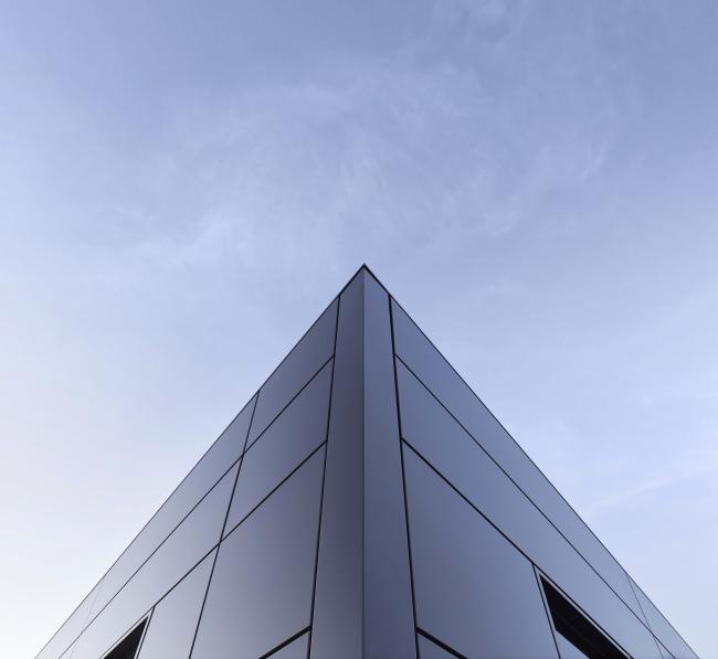 MAINair HQ with azure facade system