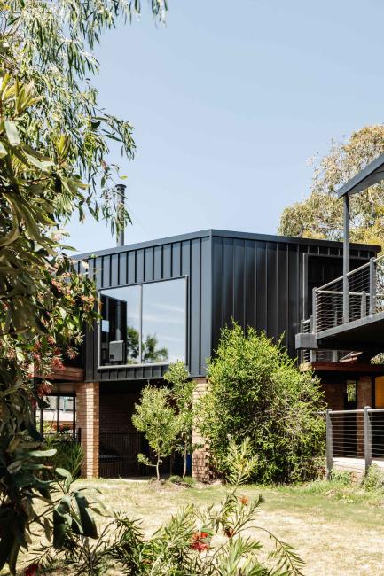 Mcqueen Angelsea Victoria with Lysaght Zenith profile